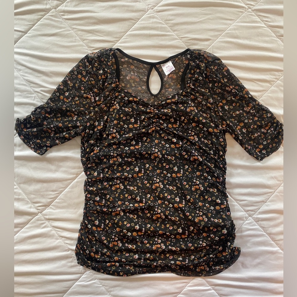 NO BOUNDARIES Black Floral 3/4 Sleeve Blouse